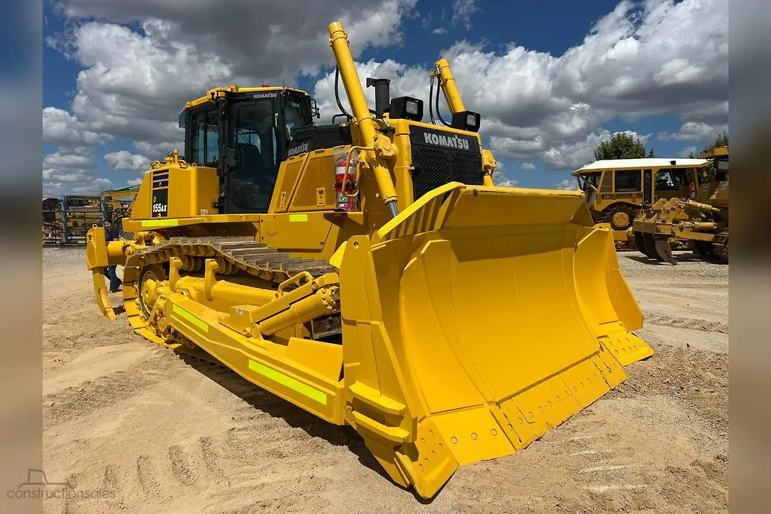 Komatsu D155AX